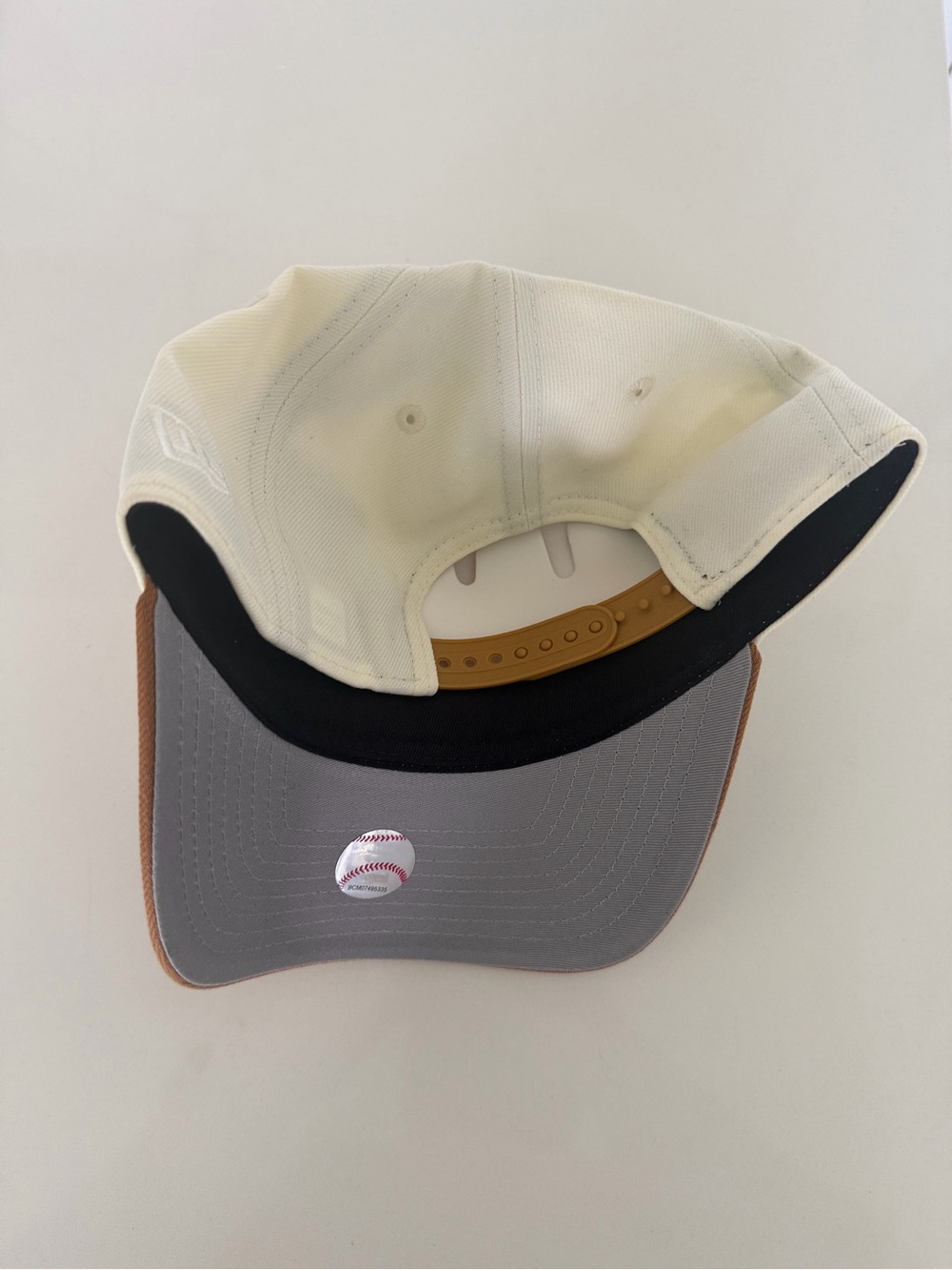 New Era 9Forty A Frame LA Dodgers Cream and Brown Two-Tone baseball hat Cap - Picture 4 of 4